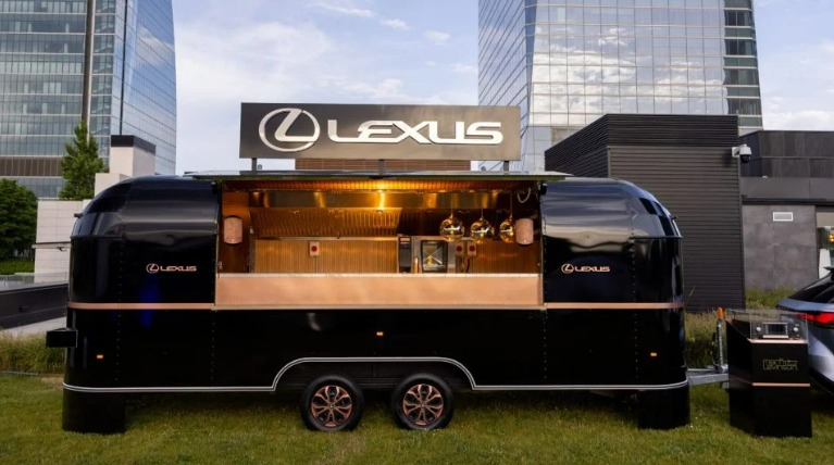 Lexus revoluciona el sector con su primer food truck de lujo en España